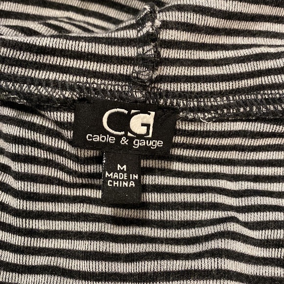 Women’s Size Medium Striped Cardigan - Picture 5 of 6